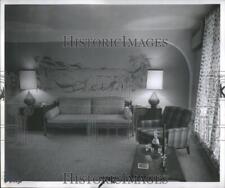GRANDE 1962 Foto de Imprensa Sofá-cama Provincial Francês, Mural, Abajures Mostarda comprar usado  Enviando para Brazil