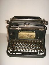 macchina da scrivere antica usato  Schiavon