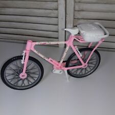 1996 Boneca Barbie Bicicleta Tamanho Rosa faltando Guidão Pedais Cesta Dianteira Vintage Mattel, usado comprar usado  Enviando para Brazil