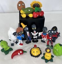 Lote Grande de Estatuillas Plants vs Zombies PVC Pasteles Juguetes Nogal Yeti Jardín Calabaza segunda mano  Embacar hacia Argentina