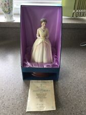 Royal doulton queen for sale  GRANTHAM