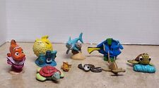 Juego de estatuillas de PVC Finding Nemo figuras de la tienda Disney lote de 9 juguetes adornos para pasteles segunda mano  Embacar hacia Mexico