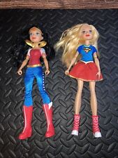 Lote de 2-12"" muñecas superhéroes de DC, muñeca mujer maravilla y muñeca super chica segunda mano  Embacar hacia Mexico