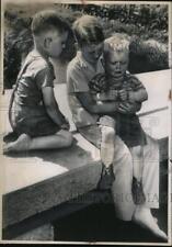 1947 Press Photo Sidney Ill, Herman Miller, James Walker & Hans J Miller Jr comprar usado  Enviando para Brazil