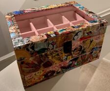 Caja de joyería artesanal hecha a mano, parte superior de vidrio, collage, polvo forrado de terciopelo rosa segunda mano  Embacar hacia Argentina