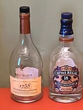 2 Botellas Vacías: Letrero Oro 18 Años Remy Martin 1738 Accord Royal & Chivas Regal, usado segunda mano  Embacar hacia Argentina