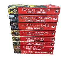 Juego completo de 8 libros de bolsillo de la serie de 8 libros de The Witcher Andrzej Sapkowski Netflix segunda mano  Embacar hacia Argentina