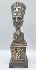 Nefertiti statue socle d'occasion  Donzère