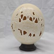 Usado, Cáscara de huevo de avestruz tallada de Sudáfrica de colección en pedestal de madera 7 pulgadas segunda mano  Embacar hacia Argentina