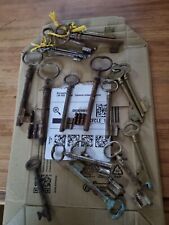 A Bunch Of Old Keys Brass And Iron for sale  Shipping to South Africa