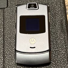 Teléfono celular Motorola Razr abatible. Limpio sin grietas. Sin tarjeta SIM. segunda mano  Embacar hacia Argentina