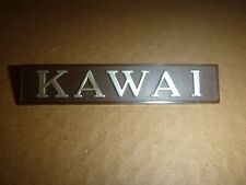 Placa de identificación con logotipo KAWAI de colección: plástico de un órgano KAWAI segunda mano  Embacar hacia Argentina