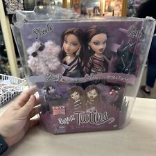 2004 MGA Entertainment 1st Edition Bratz Twiins Phoebe & Roxxa #277941, used for sale  Shipping to South Africa