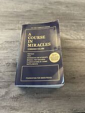 Um Curso em Milagres: Volume Combinado PB Foundation for Inner Peace 1975 Livro comprar usado  Enviando para Brazil