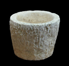 Antico mortaio pietra usato  Maratea