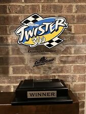 2003 Tropicana Twister 300 NASCAR Race Winning Troféu  comprar usado  Enviando para Brazil