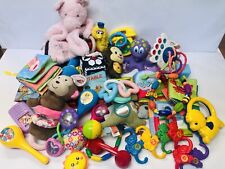 Lote de juguetes para bebés con sonajeros sensoriales de desarrollo educativo libros de peluche etc B51 segunda mano  Embacar hacia Mexico