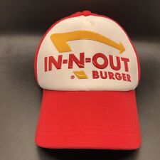 Boné Snapback Uniforme Funcionário Aba Curta Hambúrguer Branco Vermelho In-N-Out comprar usado  Enviando para Brazil