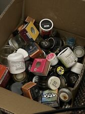 Lote de (40) contenedores de dispensario vacíos frascos médicos segunda mano  Embacar hacia Argentina