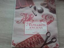 Livre broderie alphabets d'occasion  Les Sables-d'Olonne