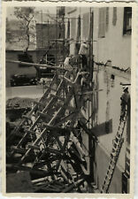 Vintage old photo-snapshot-work construction scaffolding perched-work d'occasion  Expédié en Belgium