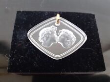 Pendentif lalique baiser d'occasion  Merlimont