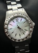 Relógio de quartzo feminino GUESS Waterpro 28 mm moldura de diamante mostrador esfregão pulseira de aço comprar usado  Enviando para Brazil