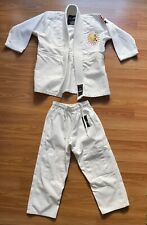 conjunto de cinto fuji Sports quimono infantil tamanho 000 brasileiro Jiu-Jitsu branco, usado comprar usado  Enviando para Brazil