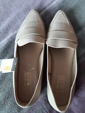 Lovely cream shoes for sale  COWDENBEATH