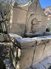 antica fontana in pietra bianca usato  Militello In Val Di Catania