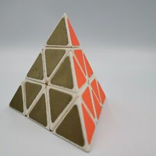 De colección 1981 ~ TOMY ~ Pyraminx ~ Rompecabezas del triángulo de la pirámide ~ Juguete cubo de Rubik años 80 segunda mano  Embacar hacia Argentina