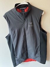 Colete Arc’teryx Atom Lt Masculino Cor Cinza Vermelho (Médio) comprar usado  Enviando para Brazil