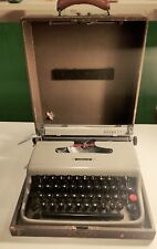 OLIVETTI LETTERA 22 TYPEWRITER. SN 252642. MADE IN ITALY 1950. SPANISH LAYOUT. for sale  Shipping to South Africa