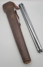 Trípode telescópico de metal vintage patas de latón con estuche original de cuero marrón segunda mano  Embacar hacia Argentina