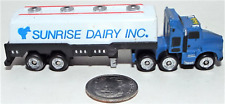 Caminhão tanque pequeno Funrise plástico semi leite marcado Sunrise Dairy # 1 comprar usado  Enviando para Brazil