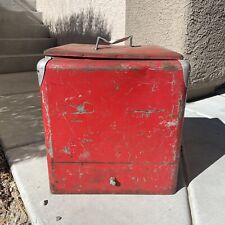 Refrigerador de metal vintage 1950 Progress Refrigerator Co. piquenique com bandeja estilo Coca Cola comprar usado  Enviando para Brazil