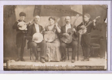 Cartão postal foto real RPPC - De Moss Concert Co 1910 músico de guitarra banjo comprar usado  Enviando para Brazil