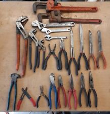 Usado, Lote de alicates sortidos ferramentas manuais muitos tipos diferentes mais feitos nos EUA + Espanha comprar usado  Enviando para Brazil
