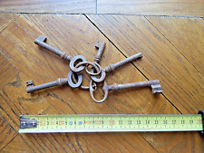 Piccole chiavi antiche usato  Italia