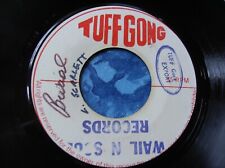 Ouça PETER TOSH + BOB MARLEY e THE WAILERS POUND GET A BLOW / FUNERAL 45 BLANK comprar usado  Enviando para Brazil