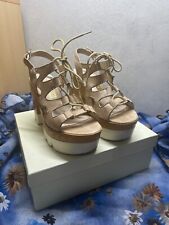 Scarpe beige estive usato  Catania