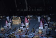 Decorações de mesa de festa de aniversário infantil década de 1950 chapéus bolo vintage 35mm slide, usado comprar usado  Enviando para Brazil