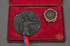 Medalla de mesa rusa 25 aniversario e insignia de la derrota alemana en Ucrania segunda mano  Embacar hacia Argentina