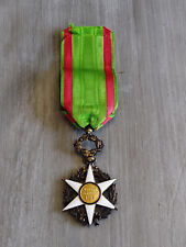 Médaille émaillé ancienne d'occasion  Fraisses