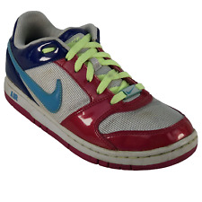 Nike shoes women for sale  White Pigeon