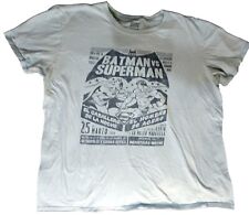 Camiseta oficial DC Comics En Vivo BATMAN vs SUPERMAN azul claro GG comprar usado  Enviando para Brazil