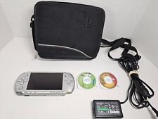 Usado, Console Sony PSP-3001 prata testado/funcionando - inclui estojo, bateria e carregador comprar usado  Enviando para Brazil