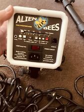 alienbee for sale  Saint Clair Shores