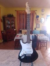 Chitarra elettrica mancina usato  Vinchio