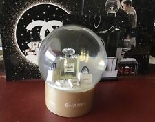 Chanel snow globe d'occasion  Franconville